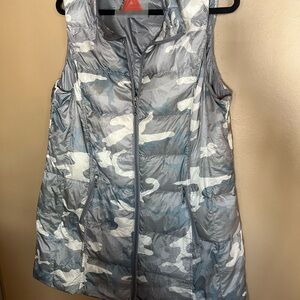 Anorak Gray Camouflage Puffer Vest